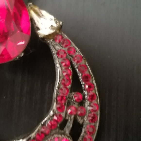 VINTAGE JOSE & MARIA BARRERA RED CRYSTAL TEAR DROP DANGLE CHANDELIER EARRING - Picture 6 of 11